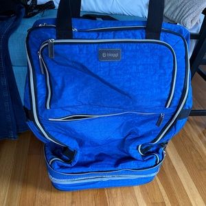 Biaggi 31” Zipsak foldable luggage.